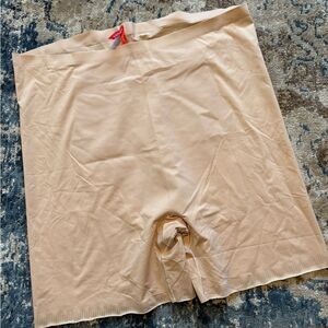 SPANX Soft Nude Shapewear Shorts 1X Slimming Shorts Bodywear Slim